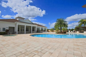 Bedroom townhouse fits 8 close to Disney parks!